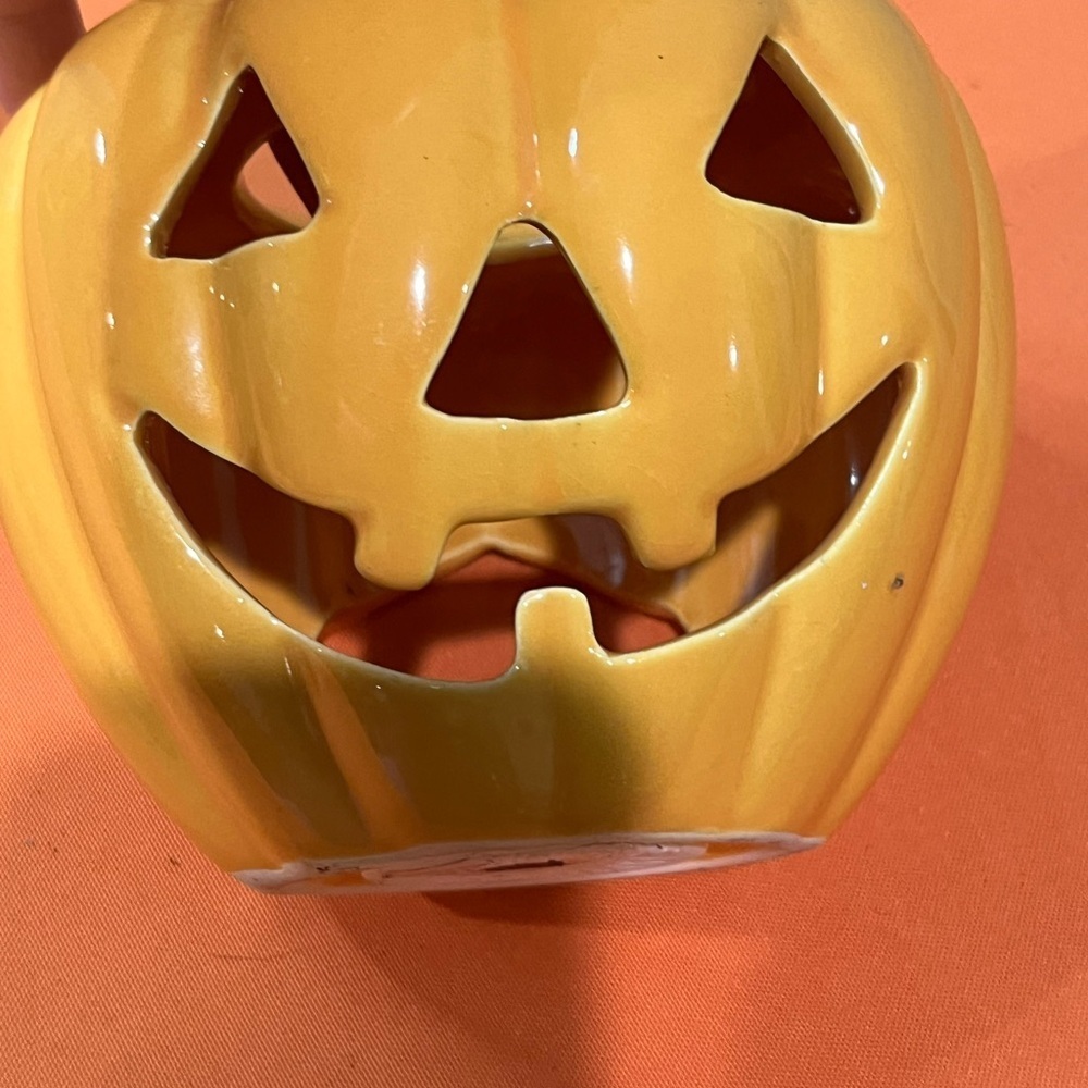 Halloween or Fall Yellow Pumpkin Candle Holder - Picture 4 of 9